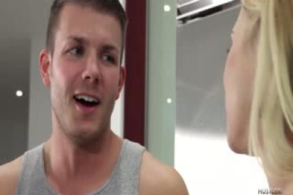 Accidental Cougar Creampies 修理工在家庭主婦身上中出、口爆2連發