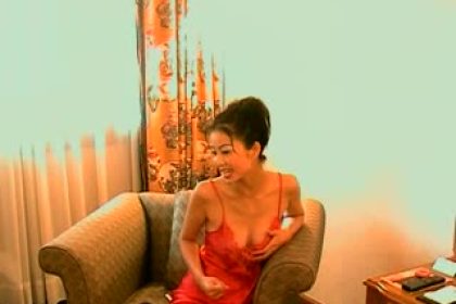 香港黃頁四點全露之馬交沙圈北姑愛唱後庭花，此女堪稱淫蕩極品