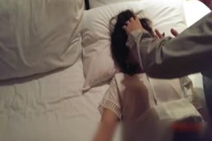 重磅迷姦傾情鉅獻真實下藥操高顏值夜店女神無套爆操內射高清1080P版