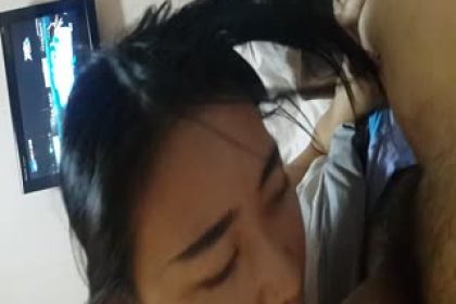 情侶放假在賓館開房女孩說不會查房吧你快點