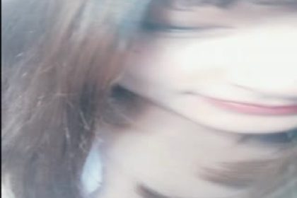 手機直播平台年齡不大看著很清純的美女主播漏奶漏b小秀