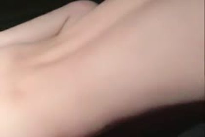 #國產苗條嫩妹夜晚戶外車震啪啪