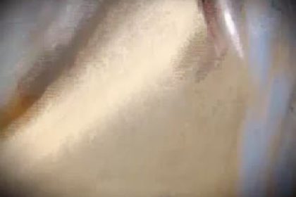 天堂素人系列-性感黑絲美女嫩模酒店潛規則,先在衛生間洗手台上乾完又到床上操的高喊：爽,好舒服,插的太深了!