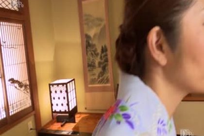 穿和服超正淫亂女本條彩乃
