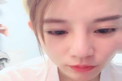 喵喵是個貓咪頂級短髮酒窩美女
