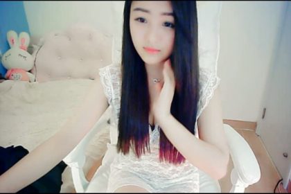 UT美主播陌傾城與土豪一對一直播大秀