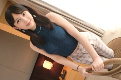 SIRO4051 【第一槍】【為了模特兒漂亮的臉蛋…】【天啊！ ！ 】 身高174cm的模特兒。肌膚清爽白皙的整潔妹子，還擁有與男友不一樣的大雞巴…AV線上申請→AV體驗拍攝1197（宜潤）。