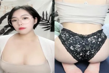 e杯奶蓋極品豐滿美女1.