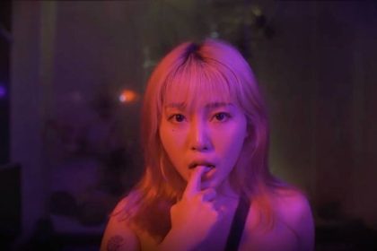 JVID超萌女神搖曳的光影中被束縛的STACY漸漸的濕了等你來征服