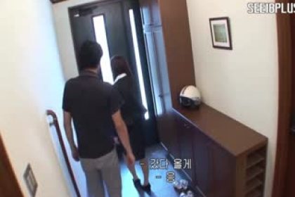 年輕的妻子和小叔子